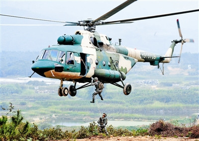 10��23�գ��Ͼ�܊�^(q��)ĳ�����t���B���ٱ��M(j��n)�ЙC(j��)��Ӗ(x��n)�����Ԍ�(sh��)�H�Є�(d��ng)ӭ���h��ʮ�˴��� �F�z