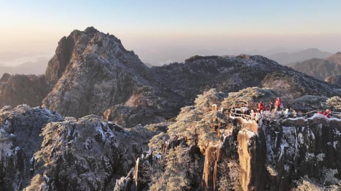 黃山，一下雪就成了現(xiàn)實(shí)版中國畫