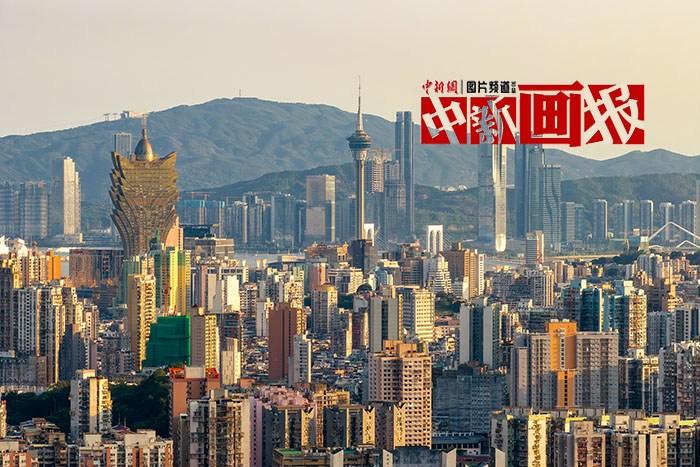 這璀璨的明珠，是我們的驕“澳”