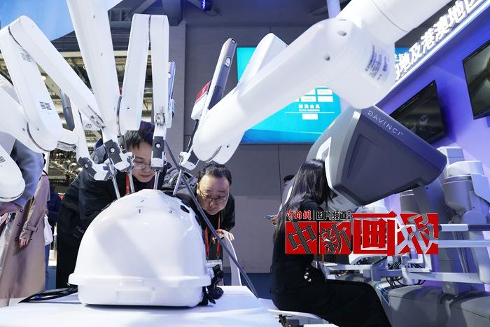 【中新畫(huà)報(bào)】走進(jìn)進(jìn)博會(huì) 一睹全球好物