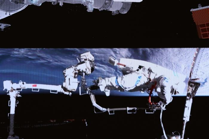 神舟二十一號(hào)航天員乘組圓滿完成第二次出艙活動(dòng)