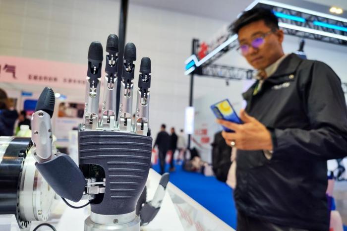 天津工博會(huì)啟幕 數(shù)智轉(zhuǎn)型賦能制造業(yè)綠色發(fā)展