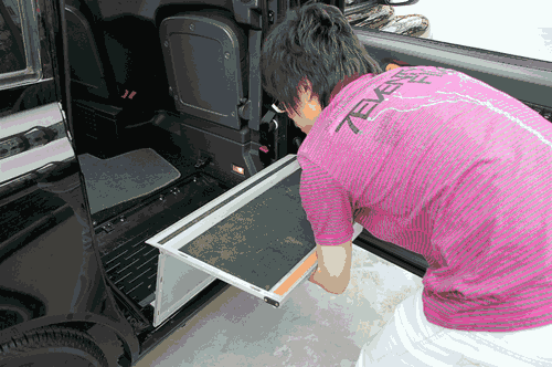 20�fԪ�ĳ���܇���Ϻ�Ӣ��TX4�׼Ҍ��� ��܇֮��