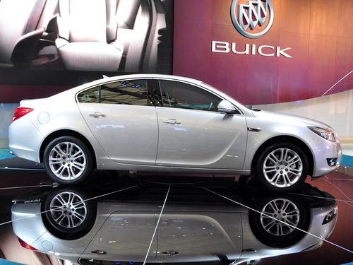 ֲ���\(y��n)�ӻ��򣡜\��ͨ�Äe���¾���2.0T