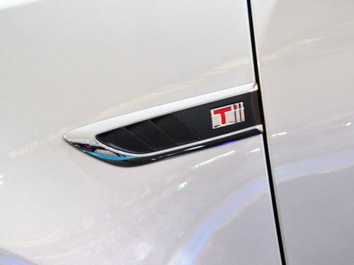 ֲ���\(y��n)�ӻ������\��ͨ�Äe���¾���2.0T