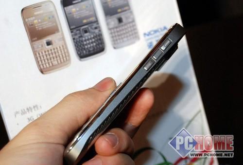 �c(di��n)���鿴���ĈDƬ �Z���� E72 - �Iָ���w�ĸ��X(ju��) ȫ�I�P(p��n)���ܙC(j��)���x��