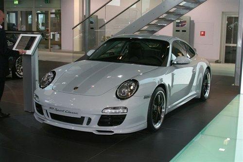 �������A ȫ�±��r(sh��)��911 Turbo��(sh��)܇���� ��܇֮��