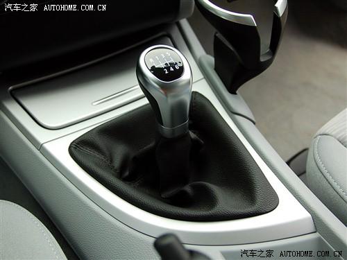 ��܇֮�� �M(j��n)�ڌ��R ���R1ϵ 08�� 120i �քӓ�