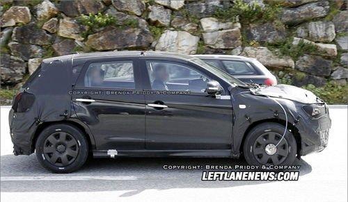 SUV+С��܇ ����δ��2�����A��܇ǰհ ��܇֮��