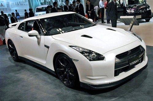 ��̎���� 2010��GT-R�|��܇չ��ʽ�l(f��)�� ��܇֮��