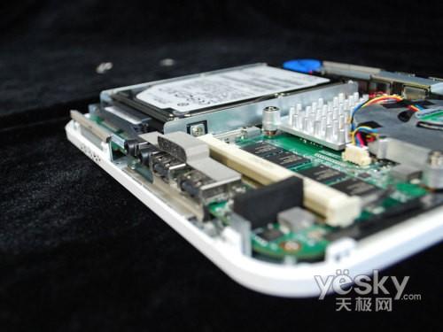 (li��n)��������С�w�ePC��IdeaCentre Q110�u(p��ng)�y(c��)