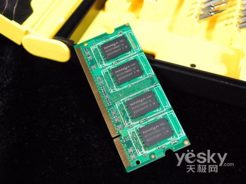 (li��n)��������С�w�ePC��IdeaCentre Q110�u(p��ng)�y(c��)