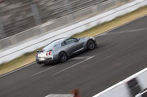 ِ��Ҋ(ji��n)����-�ձ����_(t��i)ِ��ԇ�{�ծa(ch��n)GT-R