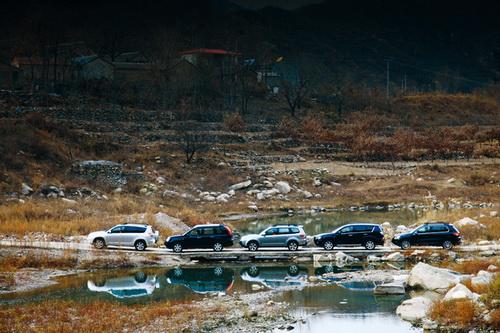 ���m(x��)���ء���(du��)��ԇ�{�����T�՚WƷ��SUV