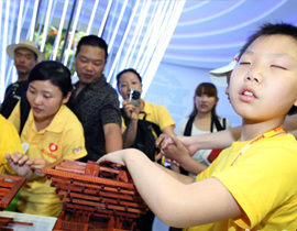 äͯ�W(xu��)У��С������־Ը�ߵ���������[�����@��ͨ�^�Լ����|�X�� �X�H����������ʢ�r��