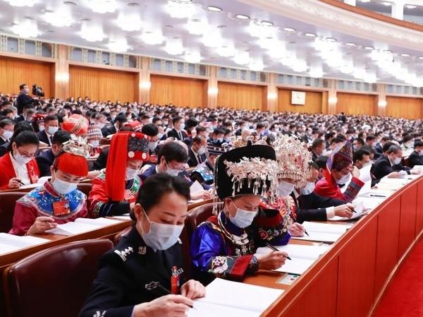 最高法報(bào)告：決不允許 “紙面服刑”、“提錢出獄”破壞公平正義