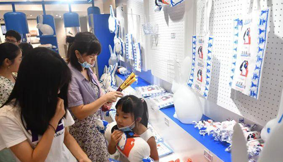 國潮俘獲“Z世代”，中國人審美旨趣向內(nèi)看<div   id=