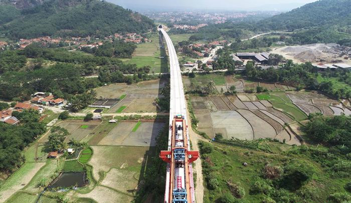 尋找伙伴而非對手，中國以“共”字兼濟天下