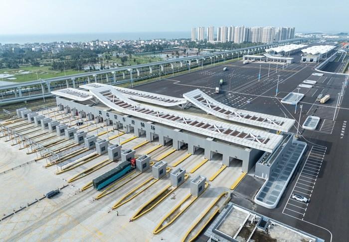 全島封關(guān)瞰海南：自貿(mào)港“項”前沖